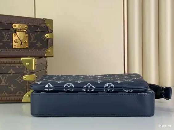 Nano Alpha-24*16*8 cm LOUIS VUITTON 0615